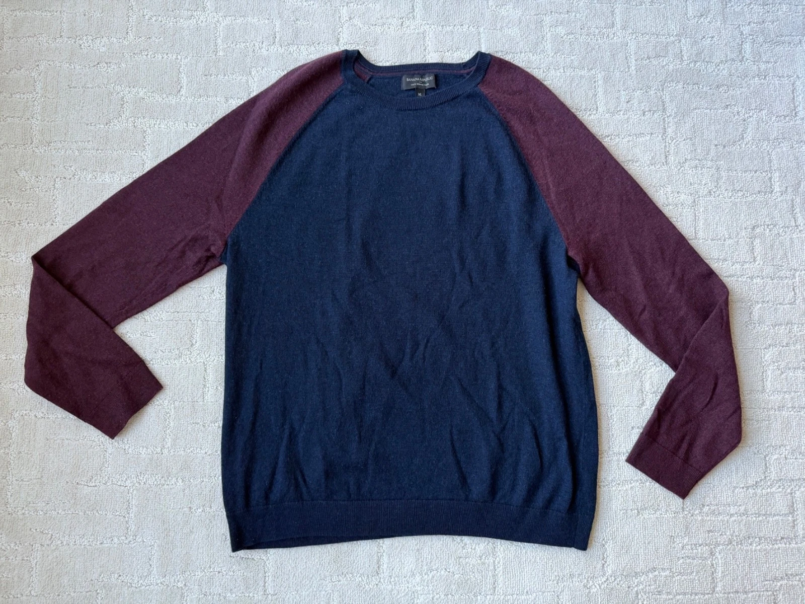 Banana Republic 100% Merino Wool Sweater Top Mens XL Blue Maroon Colorblock