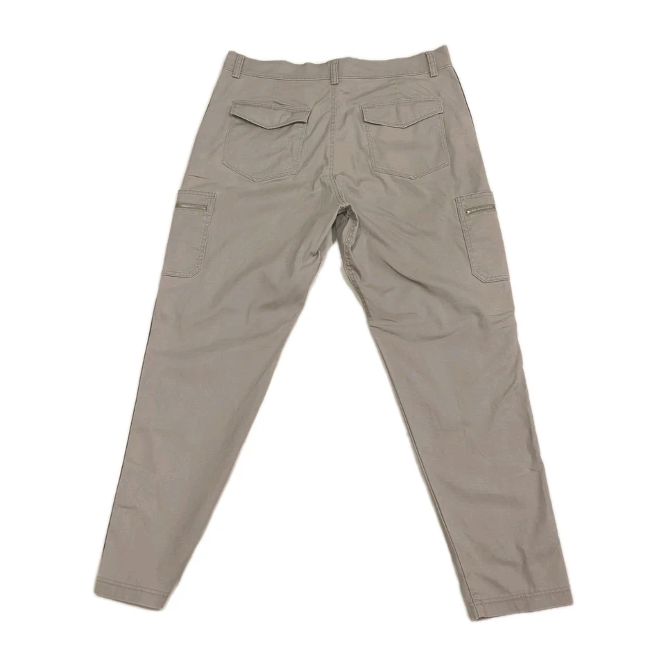 Calça Athleta Feminina 10 Bege Summit Cargo Listra Lateral de Corrida - Imagem 2 de 4