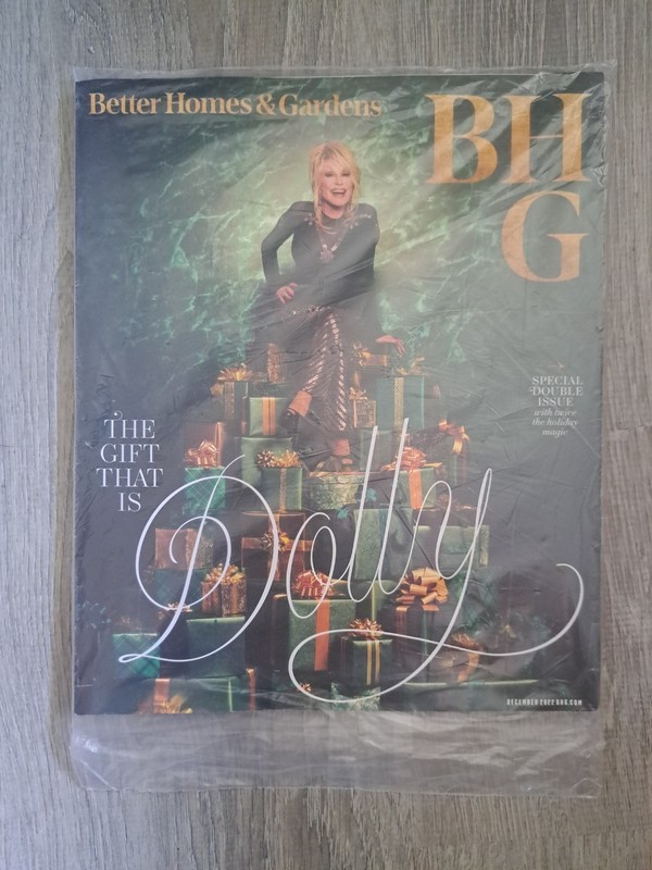 2022 December ,  Better Homes And Gardens Magazine, Dolly Parton (MH930)  SEALED