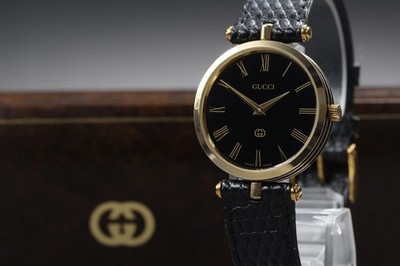 [Near MINT w/Box] Vintage GUCCI 2000M 30mm Black Roman Gold Quartz Herrenuhr