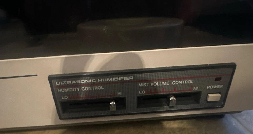 HOLMES-AIR WHISPER QUIET 1.4GAL ULTRASONIC LARGE ROOM HUMIDIFIER & HUMIDISTAT - Image 4 of 4