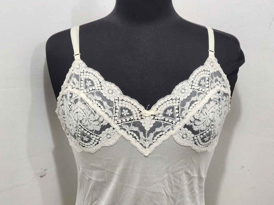 Vintage Vassarette Hollywood Ivory Nylon Full Slip Lace Bust Rockabilly 36 Large - Imagem 4 de 4