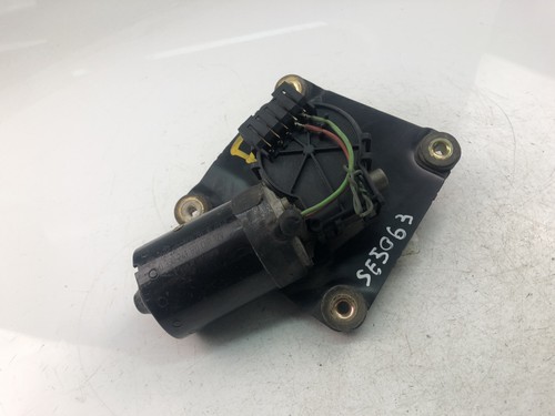 MITSUBISHI CARISMA Scheibenwischermotor 0390241170 17558371