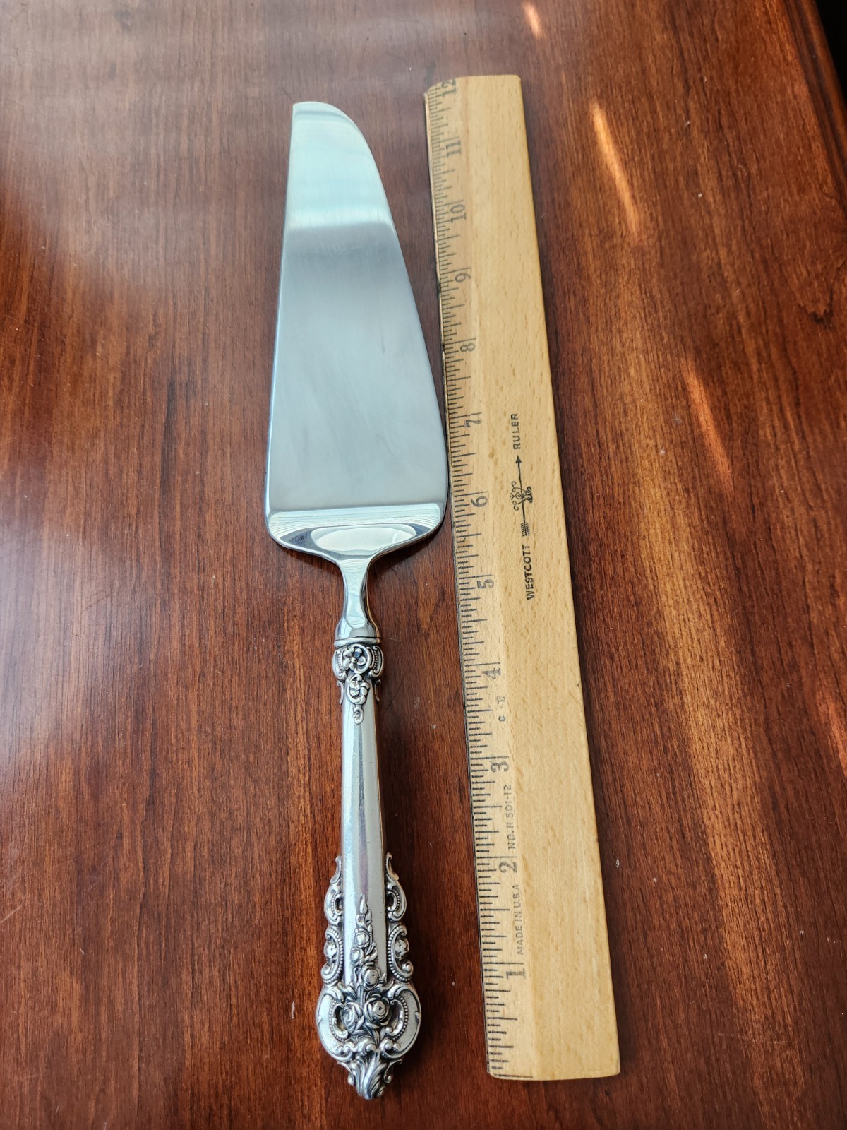Wallace Grande Baroque Pie and Cake Server Knife Sterling Silver Handle 10 7/8"