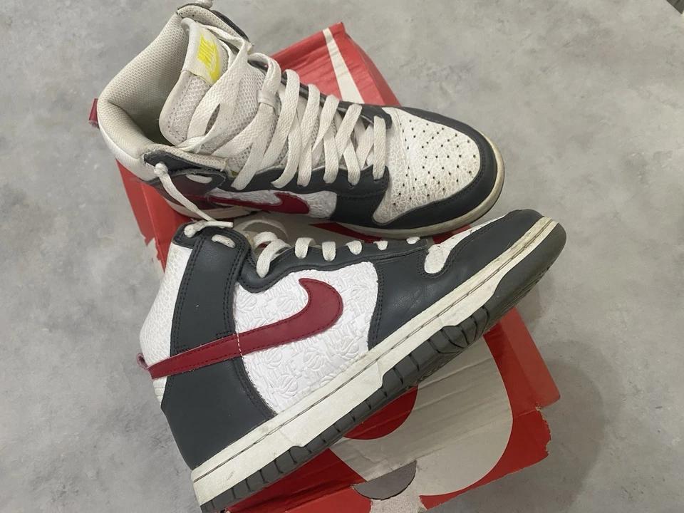 Nike Dunk High, foto 2 di 5