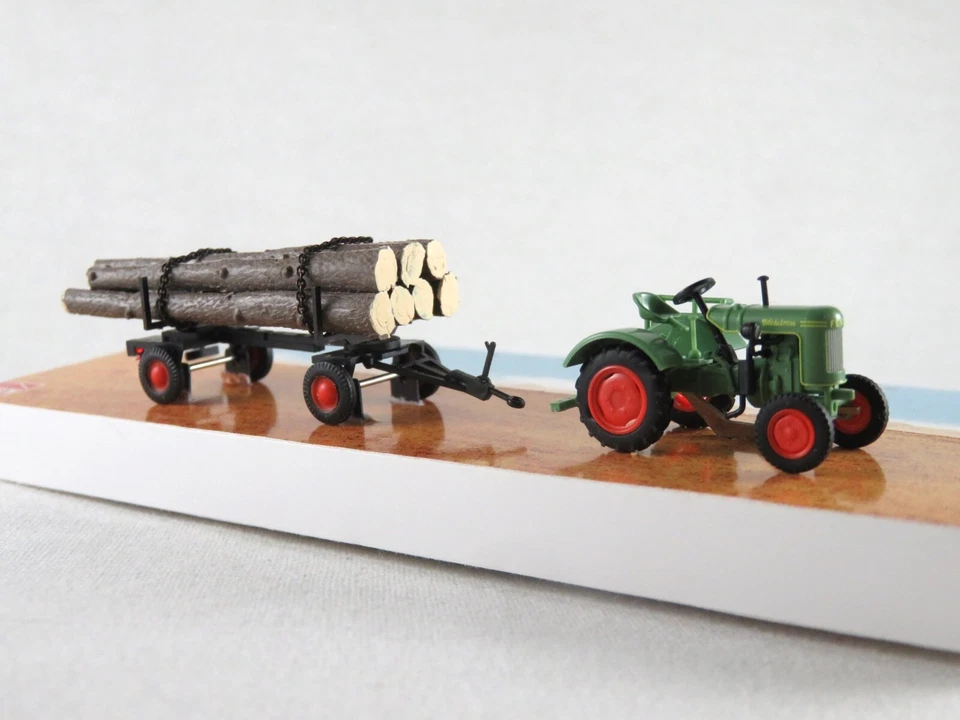 Busch 54152 Fendt F15 Dieselross (1951) mit Holzanhänger 1:87/H0 NEU/OVP - Bild 2 von 4