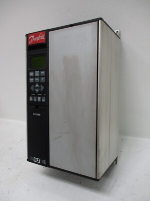 Danfoss VLT-5002-PT5CN1STR3DLF 1.5-HP Inverter Drive 3HP 1.1kW 2.8A 176F0466