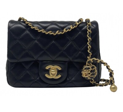 ショルダーバッグ CHANEL NWT 2022 CHANEL Black Mini Square Pearl Crush Gold Ball Lambskin