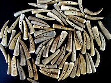 ANTLER BUTTONS,2 1/4",TOGGLES,TINES,6 PIECE PACKAGES,BROWN & DARK COLORS,214-B