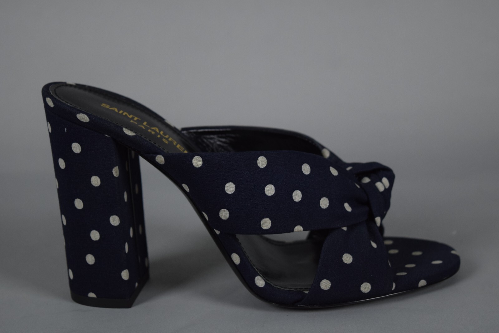 Nuovi con scatola YSL Saint Laurent Bianca 100 Sandali Tacchi taglia 37 5 blu bianco a pois mulo