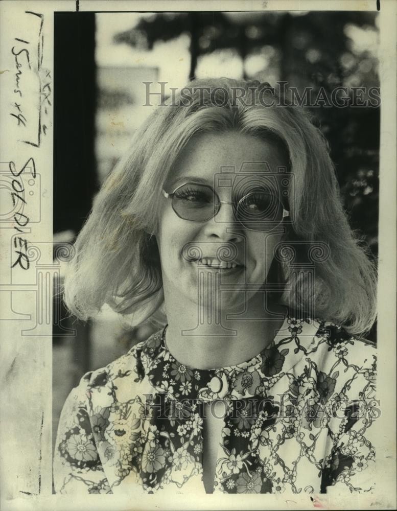 1975 Press Photo Gayle Nedelka, Troy, New York - tua10404