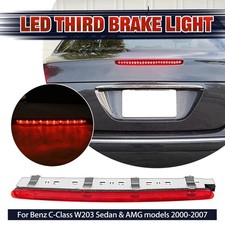 3.BREMSLEUCHTE BREMSLICHT FÜR Benz C-Klasse W203 Limousine AMG 00-07 A2038201456