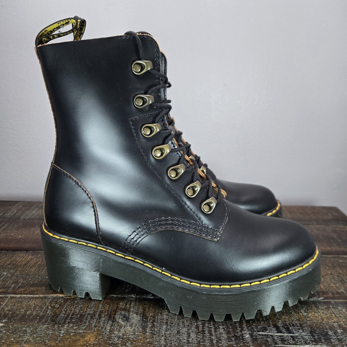 Doc Martens Leona Womens Size Lace Up Heeled Boots Black