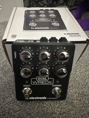 TC ELECTRONICS AMPWORX DUAL WRECK - DUAL-CHANNEL GUITAR PREAMP