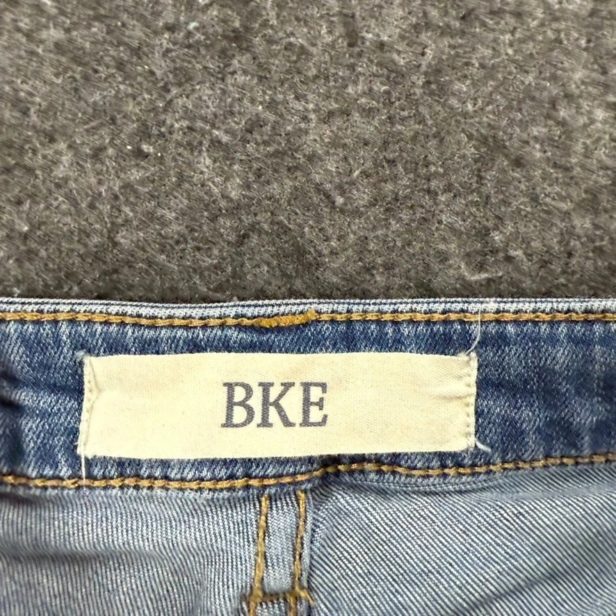 BKE Stella искусственно состаренные джинсовые шорты с вырезом женские размер 27 синий потертый подол - Изображение 2 из 4