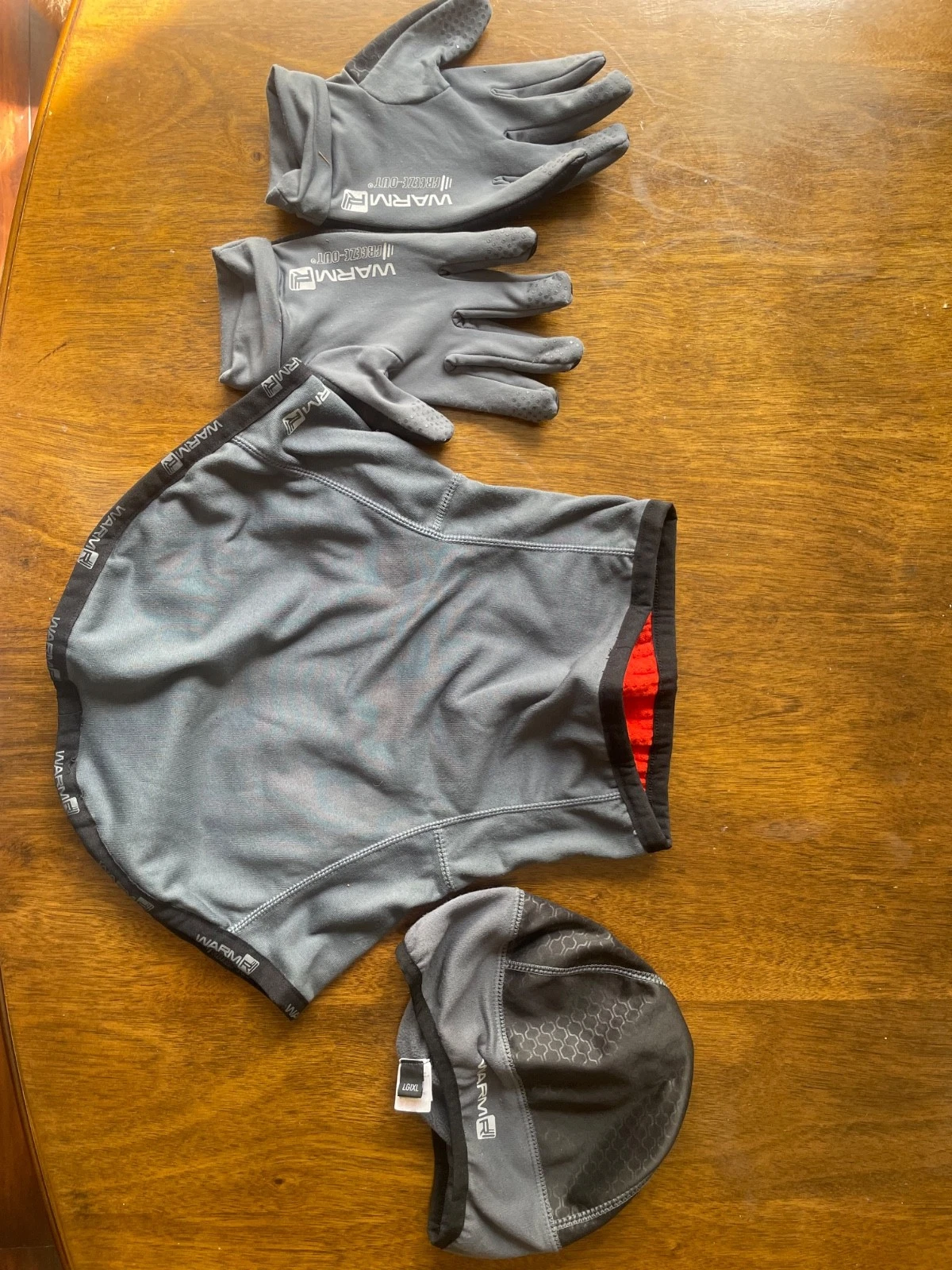 Warm Motorcycle Gear - Beanie (L/XL), Gloves (L) and Neck Gaiter