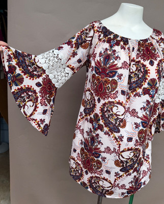 Win Win Womens Top L XL Ruffle Lace Sleeve Tunic Burgundy Crochet Romantic Boho