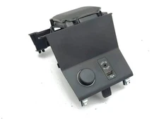 BMW i3 2015 USB Socket Input Plug Connector Port 9283144 AMD182111