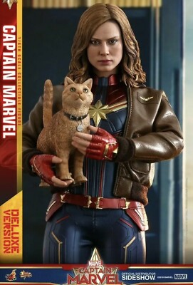 HOT TOYS MMS522 - CAPTAIN MARVEL DELUXE VERSION 1/6 Action Figure Carol Denvers