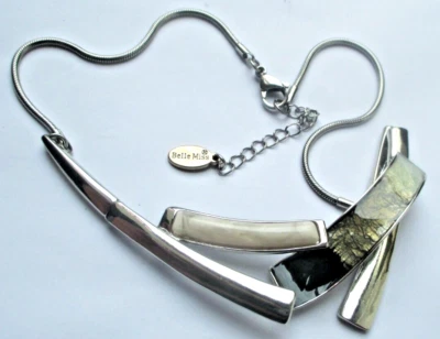 Collier BELLE MISS chaine ronde couleur argent émail nacre beige bijou rétro 455 - Photo 1/3