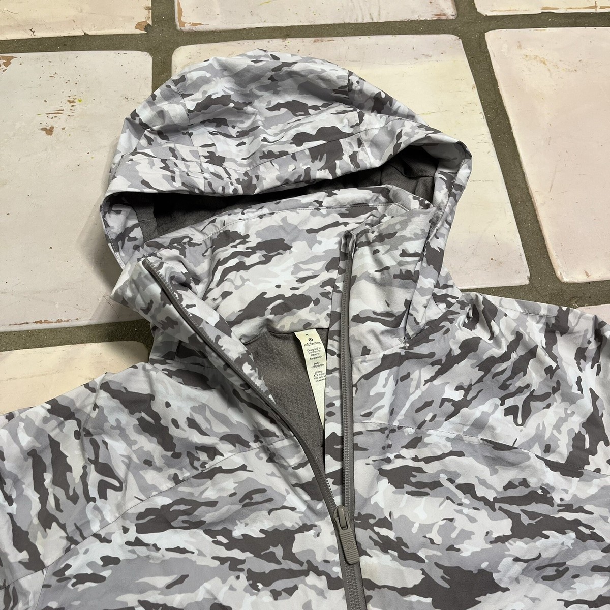 Lululemon Here To Move Jacket Camo White Gray Zip Up Hooded Lululemon Here To Move Jacket Camo White Gray Zip Up Hooded