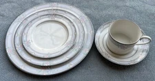 Noritake Lancashire 5 Piece Place Setting Mint