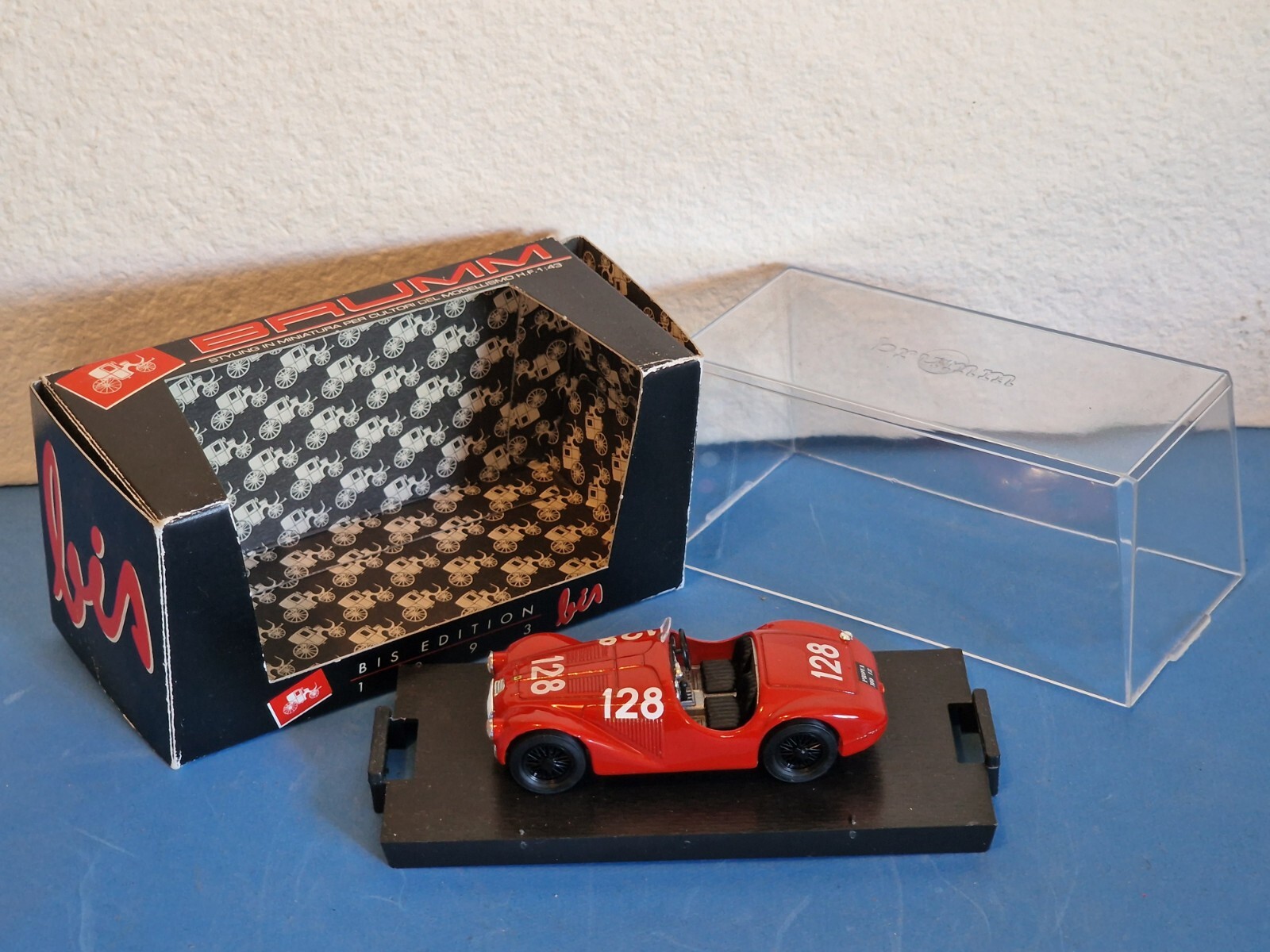 Foto 1 di 6