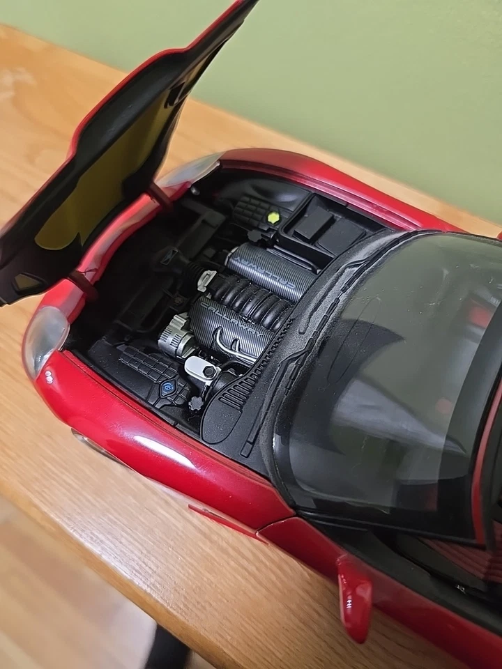 AUTOart Corvette CALLAWAY C12 SUPER CAR Rojo Escala 1/18 Diecast. Foto 3 de 4