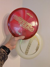 Discraft Buzzz SS Ezra Robinson Tour Series Megaglo
