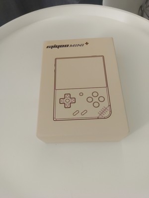 Miyoo Mini Plus – Console Portable Rétro, Carte 64GB Incluse, état Neuf (boîte Ouverte)