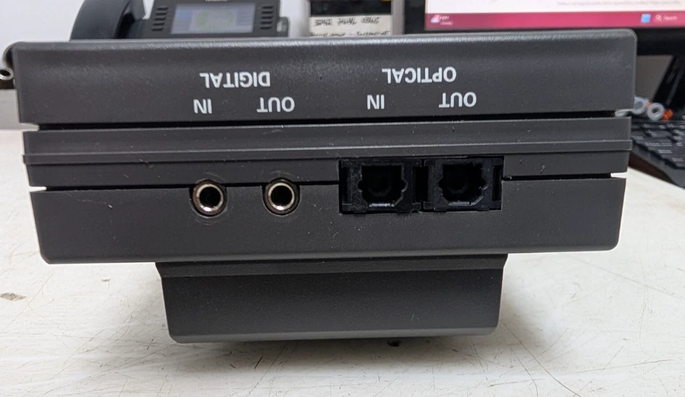 🤪 TEKTRONIX AM70 PATHFINDER DIGITAL AUDIO ANALYZER / GENERATOR - Image 4 of 4