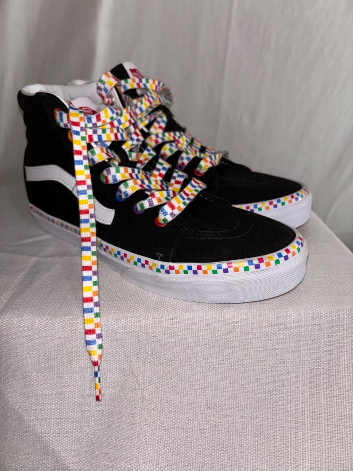 SAOLA Scarpe alte Vans a scacchi arcobaleno SK8 taglia junior 6 nere skateboard NUOVE