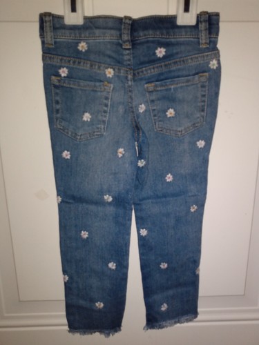 Girls Skinny Jeans With Flower Embroidery - Size 4T - Cat & Jack - Picture 2 of 5