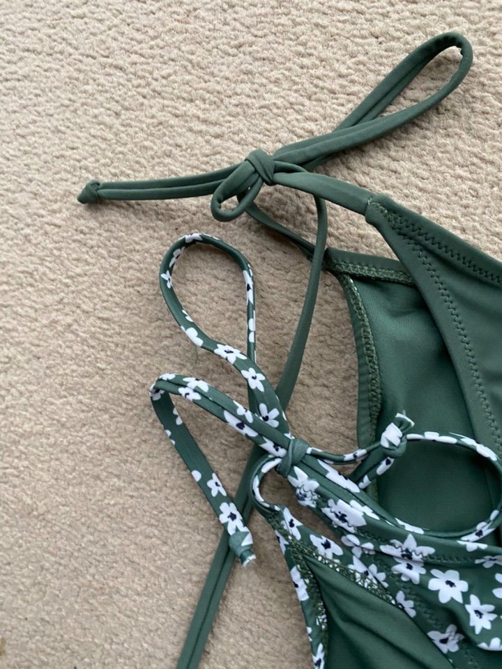 BNWT JOHN LEWIS ANYDAY SET OF 2 GREEN & WHITE SIDE TIE FLORAL BIKINI
