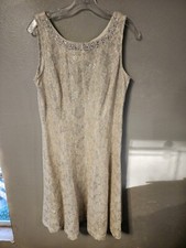 Signature By Robbie Bee Lace & Beaded Sleeveless Dress size 8
