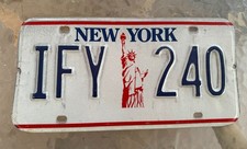 Vintage New York State License Plate Featuring the Statue of Liberty