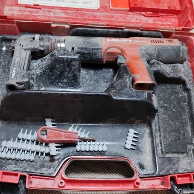 Hilti DX 351 Nagler / Dichtungspistole mit Koffer und Bändern