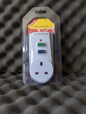 Wellco RCD Schutzkontaktstecker TVARCD-1E schützt vor elektrischen Stößen neu unbenutzt