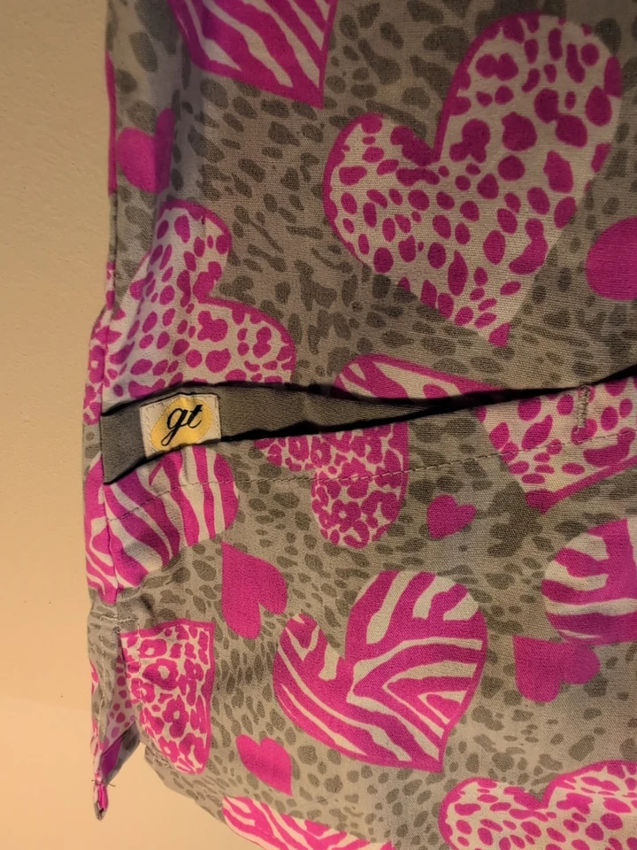 Green Town Scrub Top Valentine's Day Size Large - Image 2 of 4