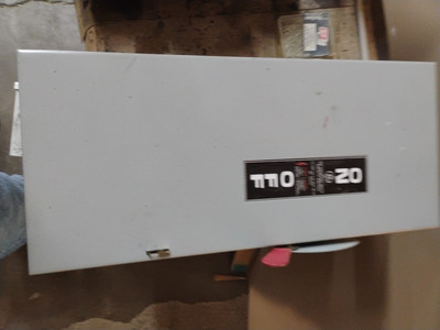 #ad Ge Safety Switch 100 Amp 240v $100.00