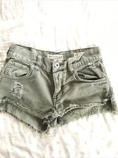 BULLHEAD Denim jean Button Fly ripped slouchy shorts Size 1 26  waist pockets