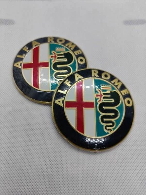 2pcs Logo Emblème Insigne Alfa Romeo Métal Or Stickers Capot Coffre 74mm FR - Bild 1 von 4