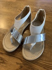 Toddler Girl Size 10 White Ankle Sandals Fabkids Brand Zip Back CE