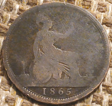 1865 VICTORIAN BUN/YOUNG HEAD ONE PENNY QUEEN VICTORIA COIN SEE PICS S 822