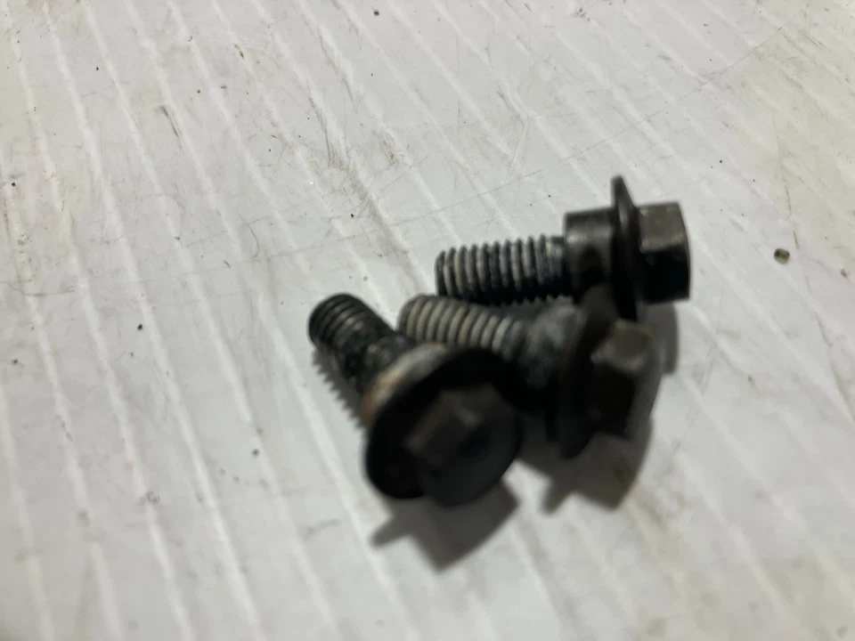 Protector de cadena Honda Cbr600rr 2004 (fabricante original) Foto 2 de 4