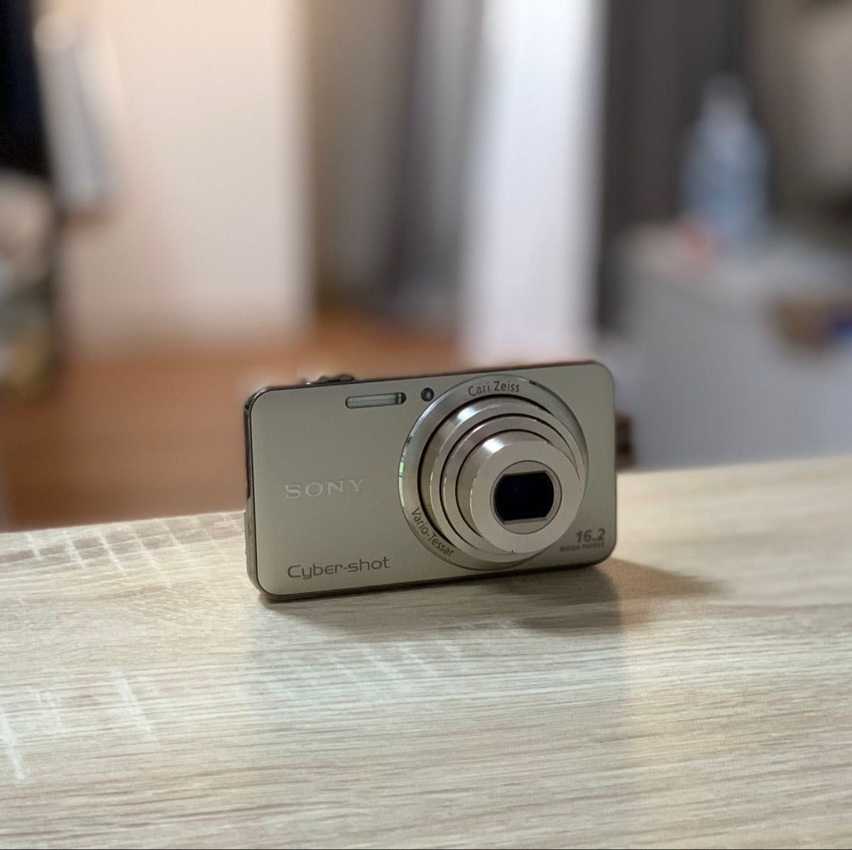 SONY Cyber-shot DSC-WX50 16.2MP Compact Digital Camera Gold