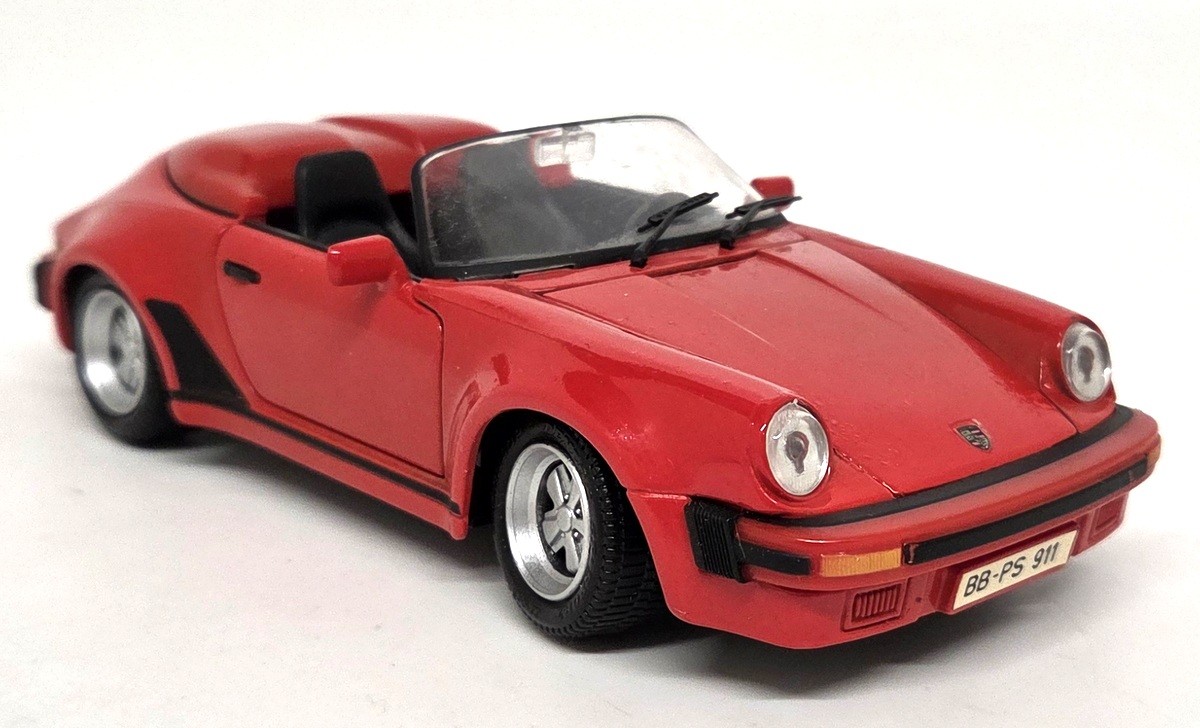 Maisto 1/24 - Porsche 911 Speedster 1989 Red Diecast model car