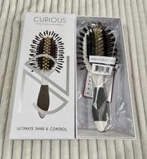 Nick Stenson Curious Cushion Brush Ultimate Shine  Control Smoothes  Polishes