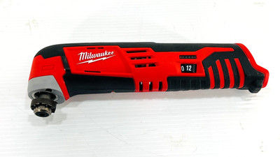Milwaukee 2426-20 M12 Multi-Tool ***Tool Only***Missing Attachments***