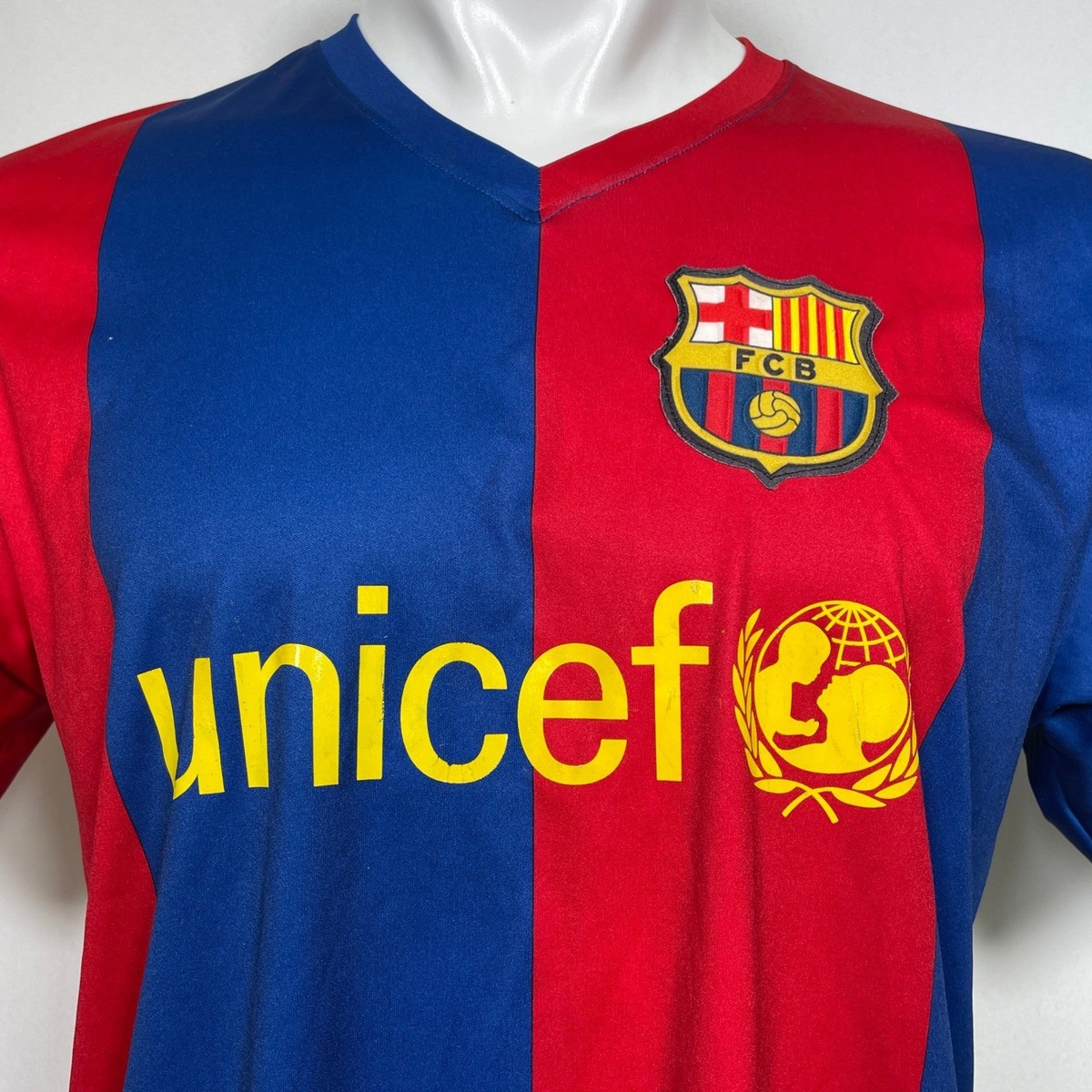 VTG Ronaldinho #10 FC Barcelona Team Store Red Blue Jersey Men's